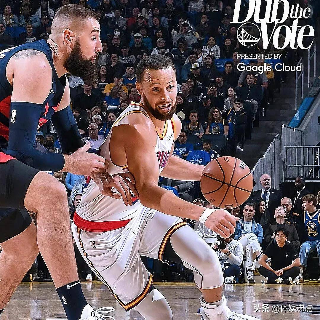 库里迎来十五赛季出色发挥,SKT观众热烈欢呼! 库里迎来十五赛季出色发挥,SKT观众热烈欢呼!